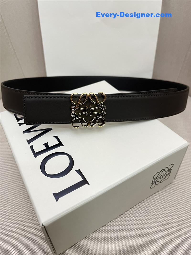 loewe simple and versatile belt