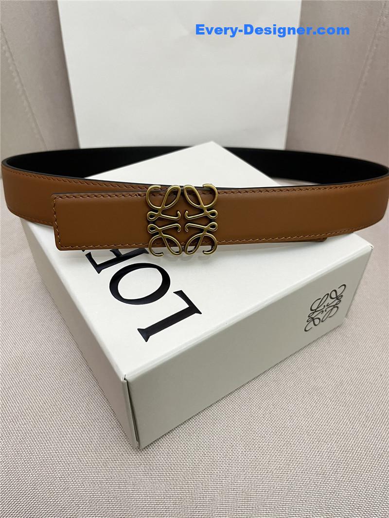 loewe simple and versatile belt