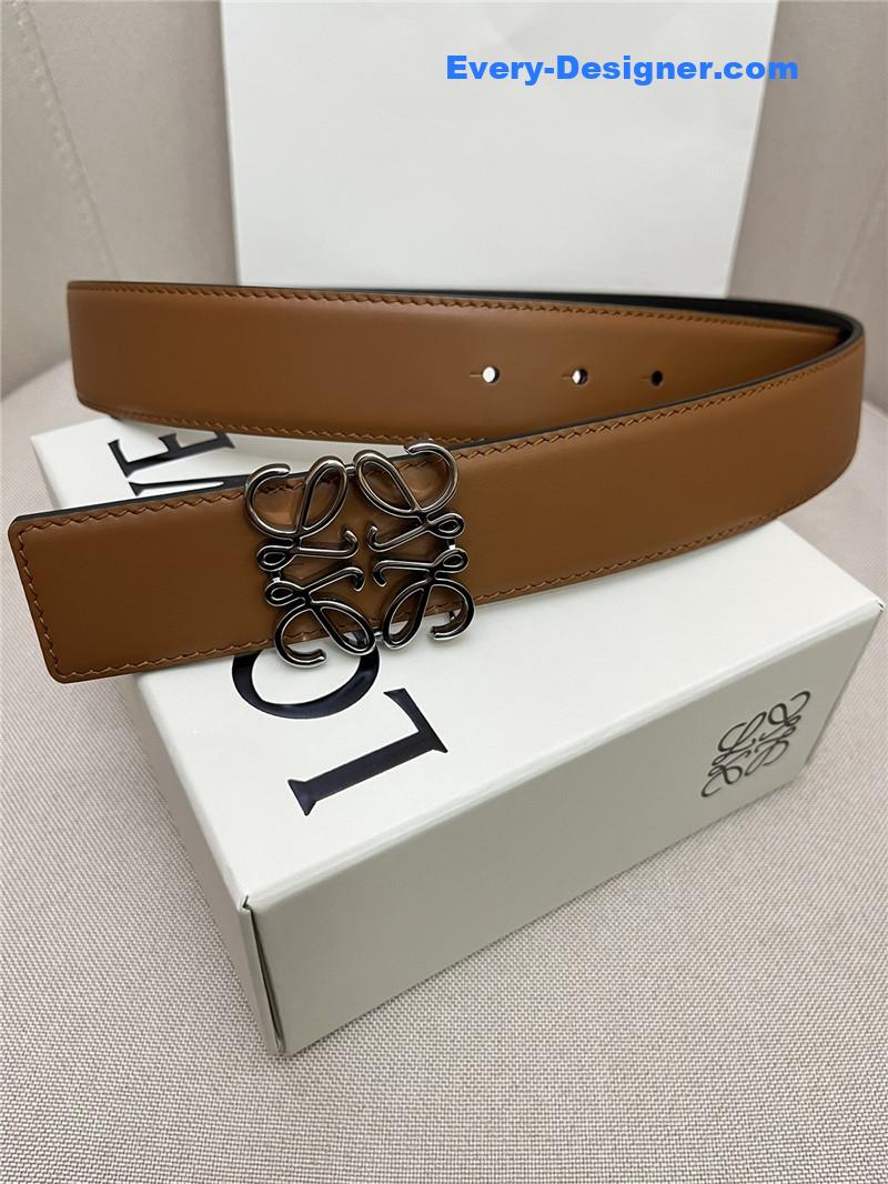 L0ew* simple and versatile belt