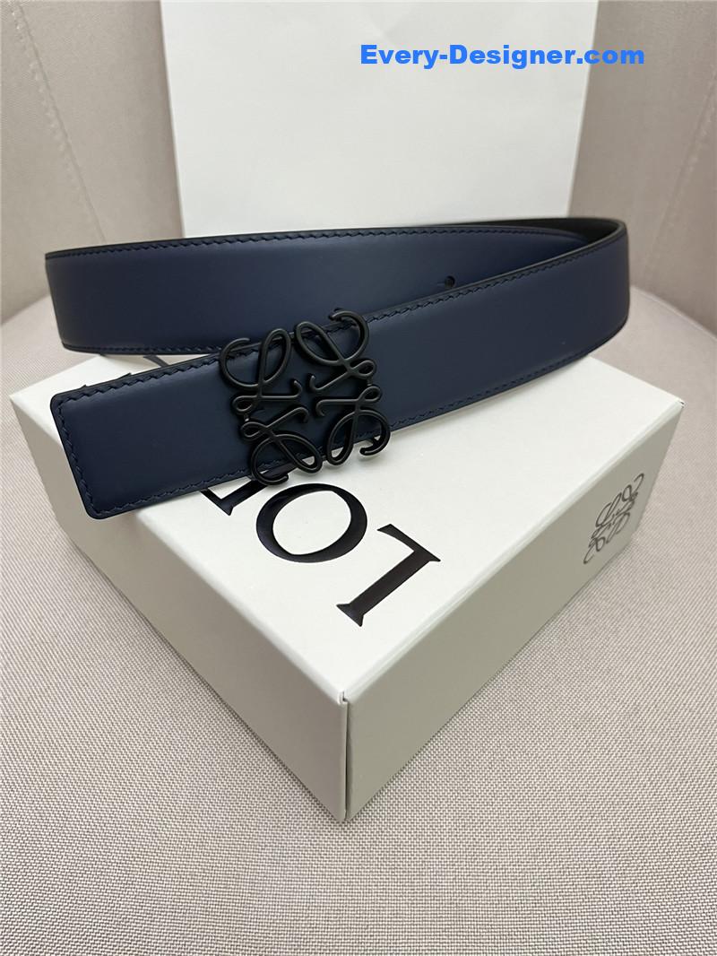 loewe simple and versatile belt
