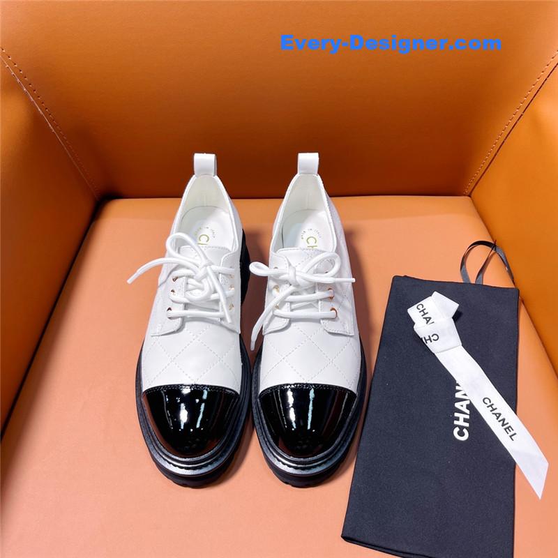 CC classic double C letter logo loafers