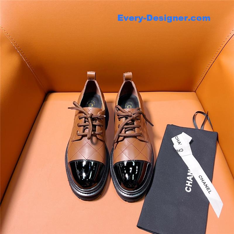 CC classic double C letter logo loafers
