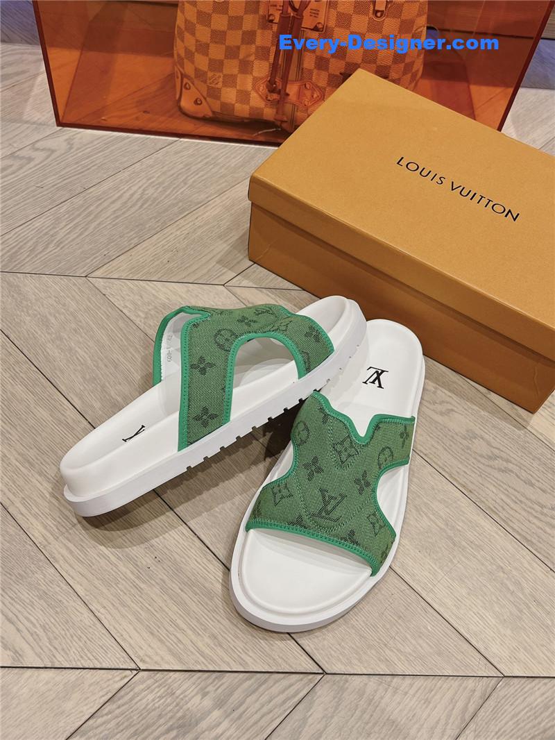 l0vis Vvtt0n lv summer all-match beach slippers