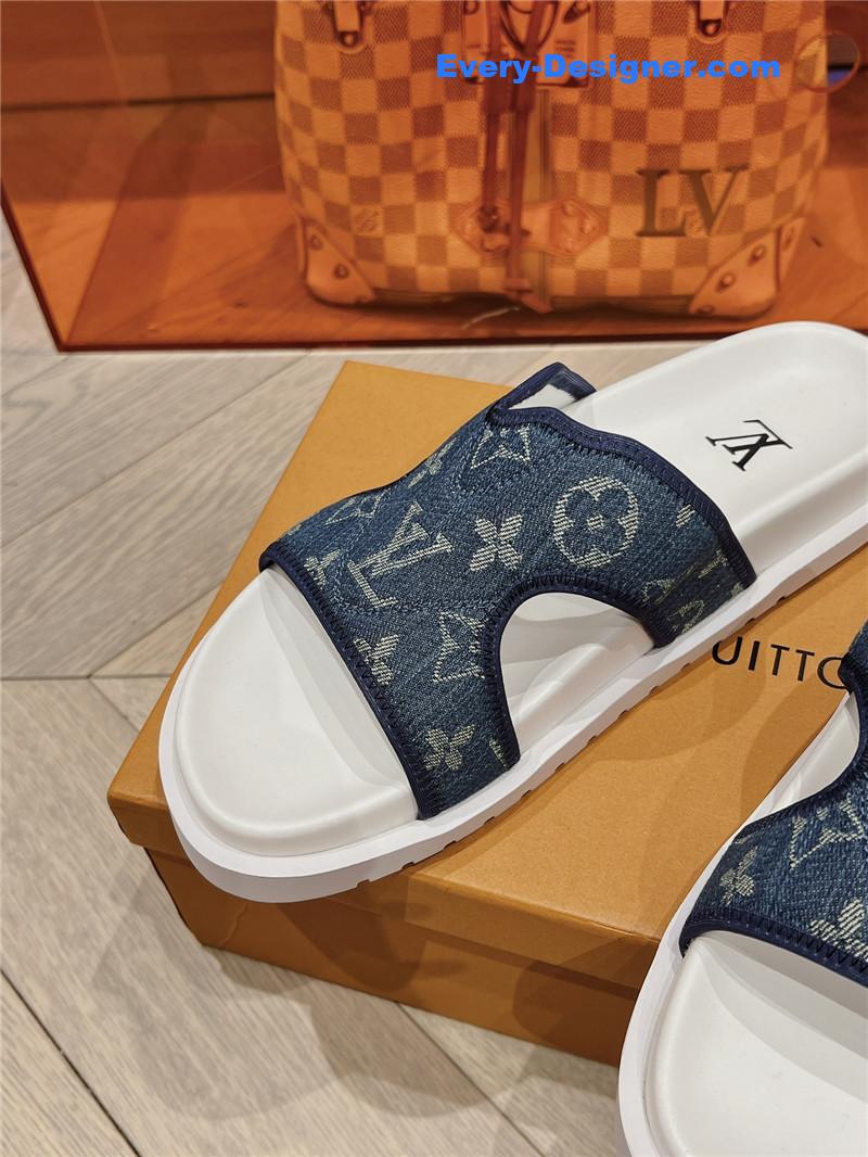 l0vis Vvtt0n lv summer all-match beach slippers