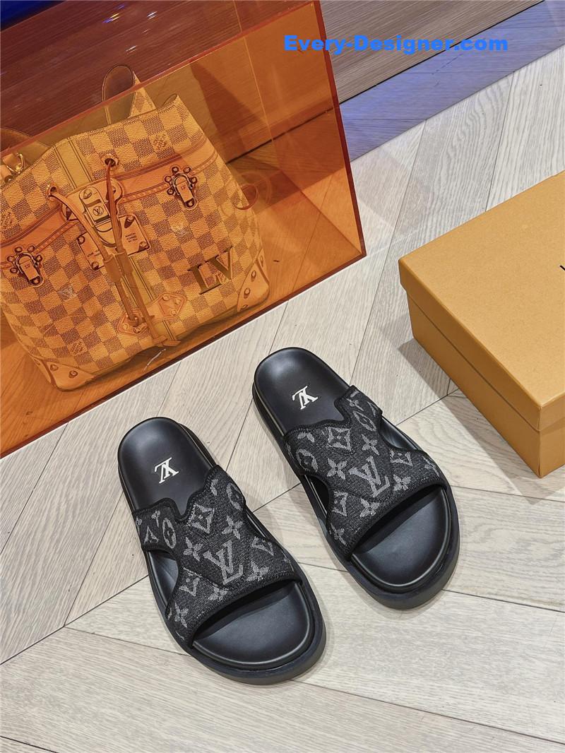 l0vis Vvtt0n lv summer all-match beach slippers