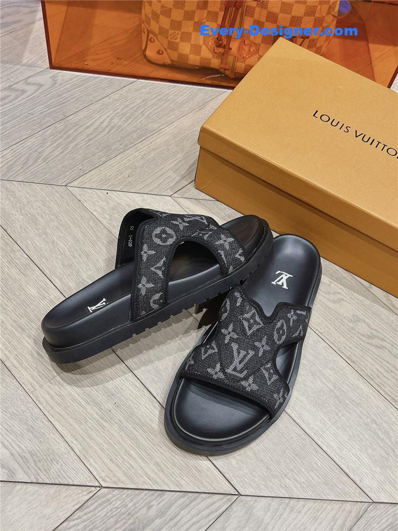 l0vis Vvtt0n lv summer all-match beach slippers