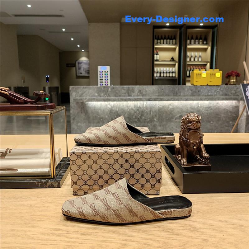 Ba1en*iaga padded flat toe slides