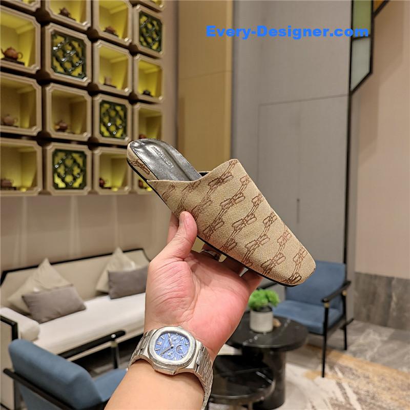 Ba1en*iaga padded flat toe slides