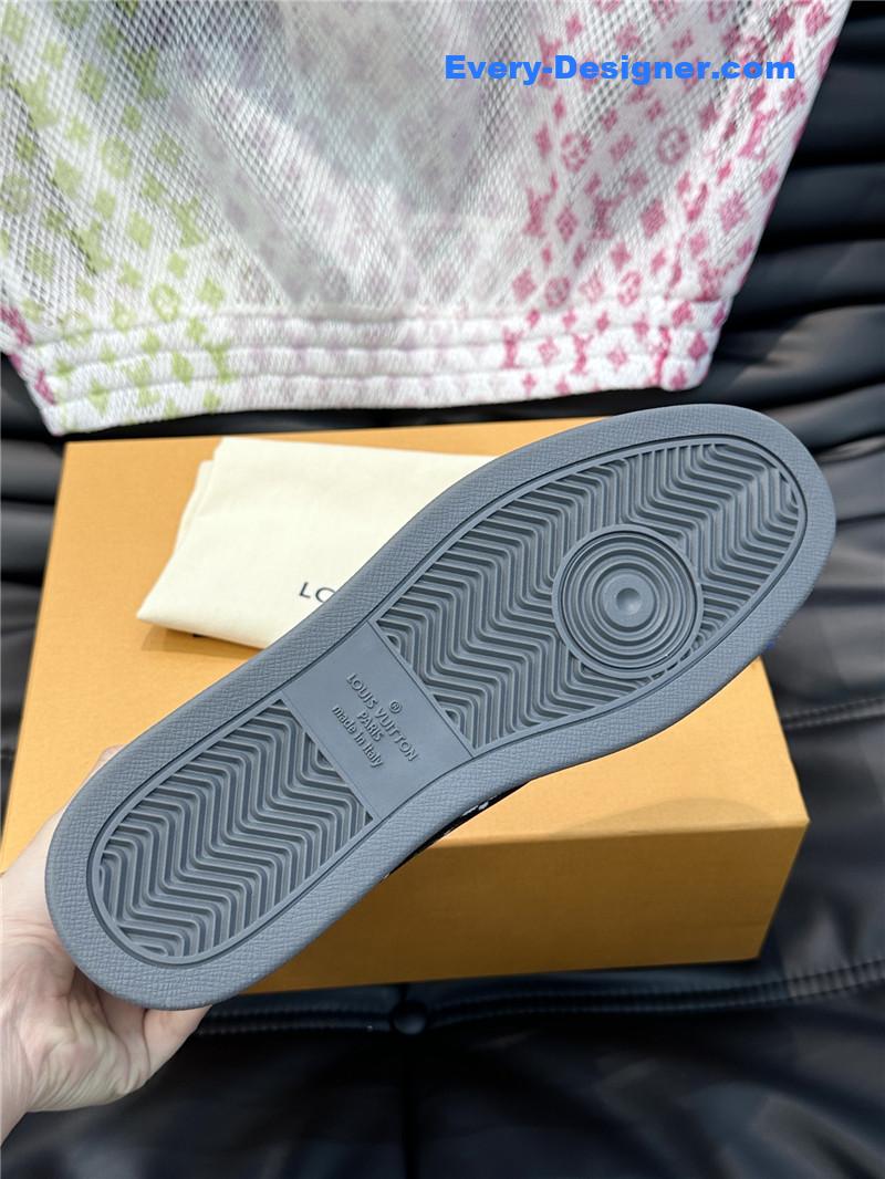 l0vis Vvtt0n lv men’s high top casual sneakers