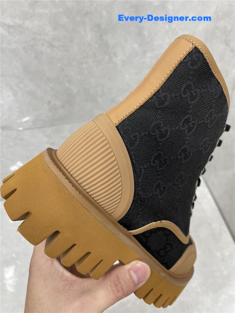 Gvc*1 side zipper martin boots