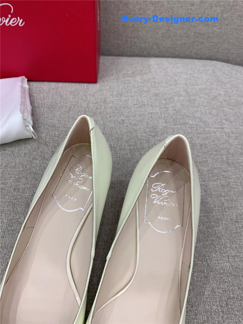 Roger vivier new leather buckle cat heel shoes