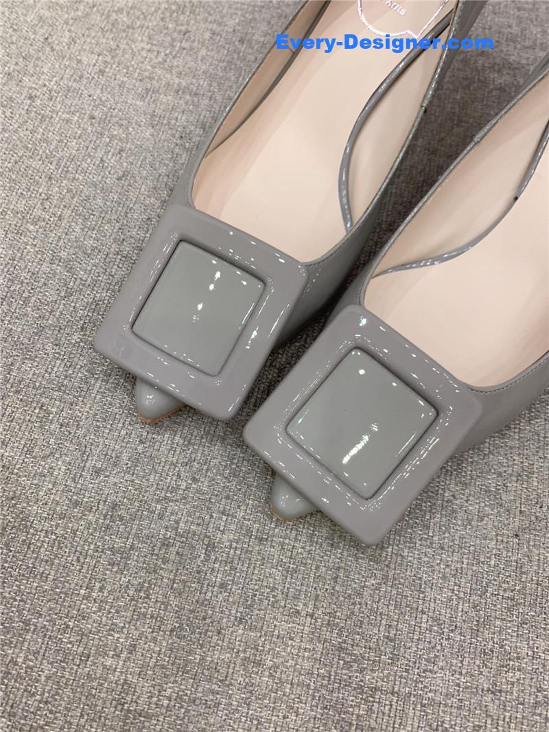 Roger vivier new leather buckle cat heel shoes