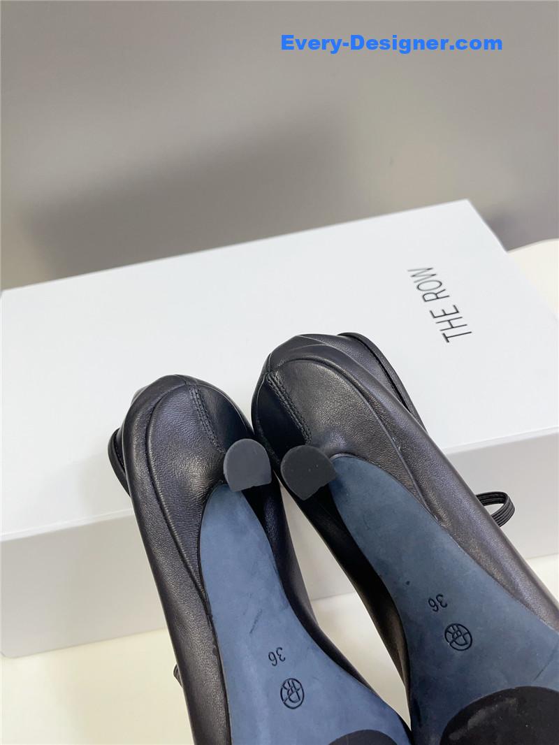 The R0w ballet flats