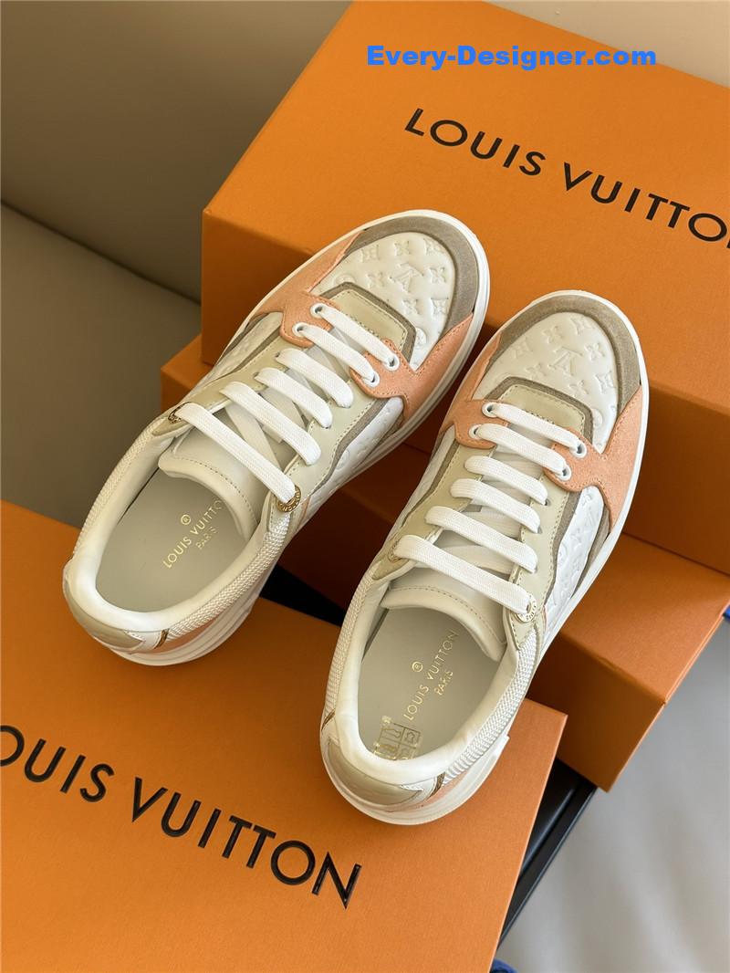 l0vis Vvtt0n lv classic platform sneakers