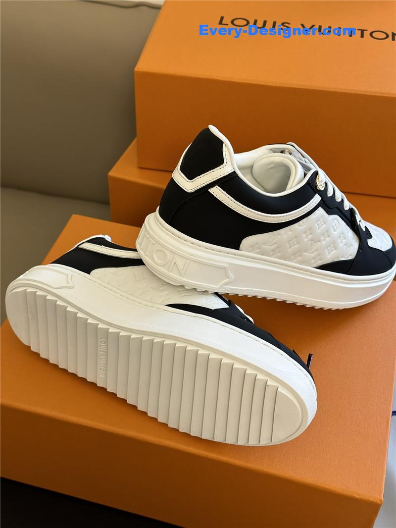 l0vis Vvtt0n lv classic platform sneakers