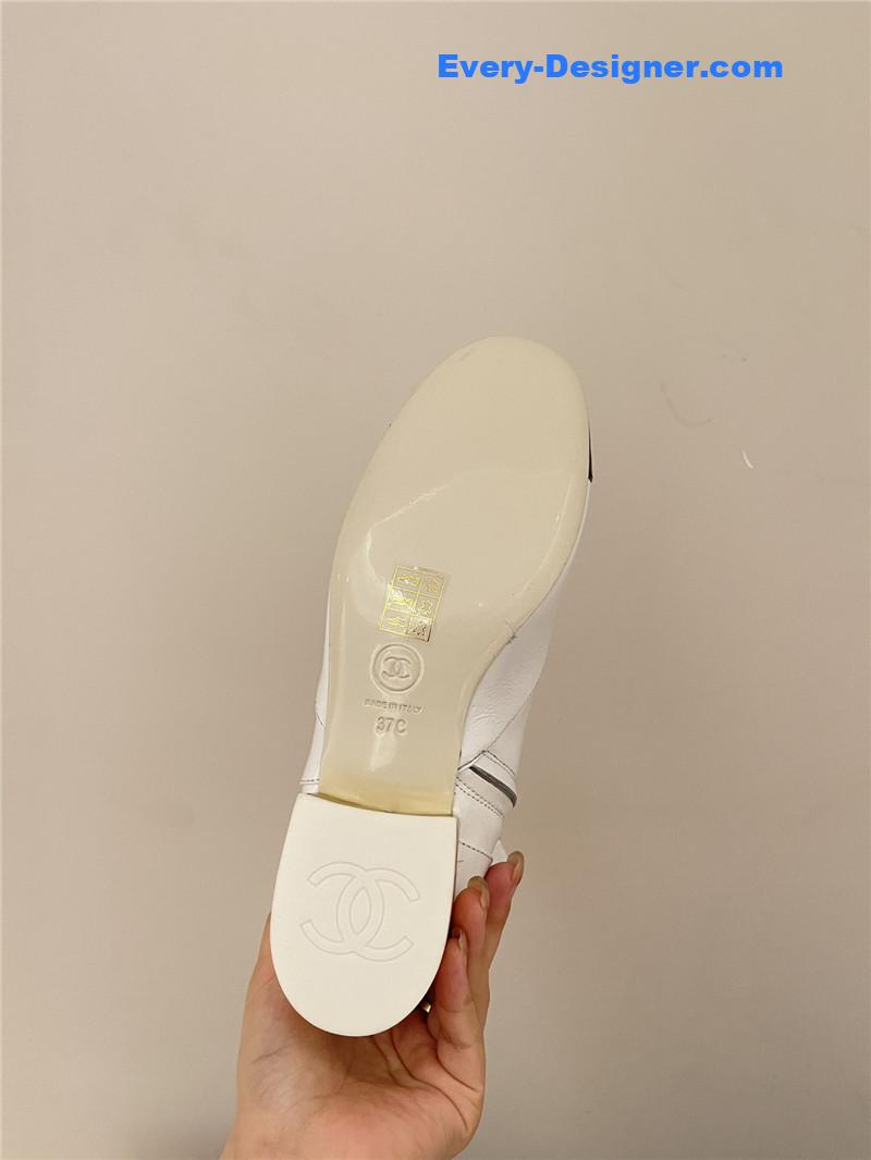 CC new round toe flat ankle boots