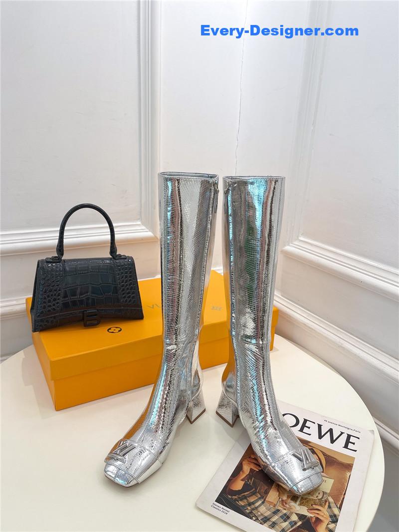 l0vis Vvtt0n lv new v-shaped chunky heel boots