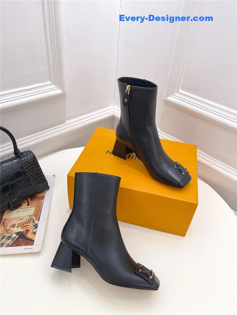 l0vis Vvtt0n lv new v-shaped chunky heel ankle boots