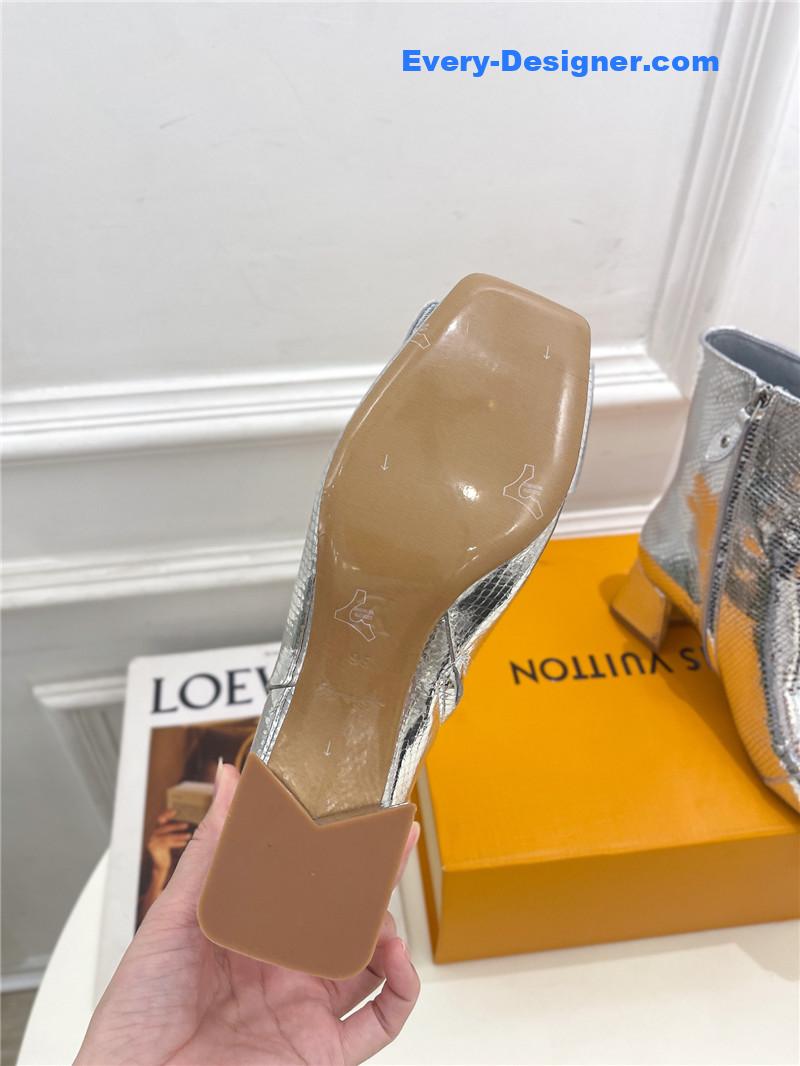 l0vis Vvtt0n lv new v-shaped chunky heel ankle boots