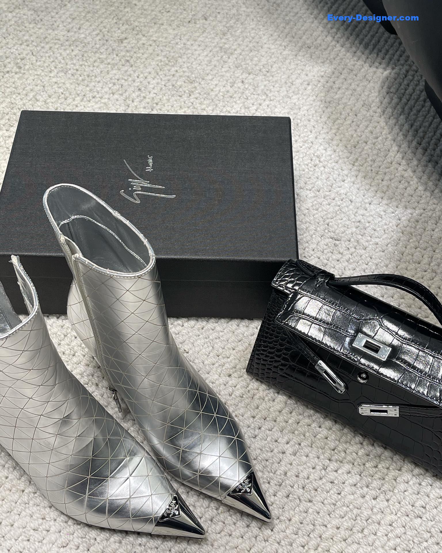 Pra*a autumn winter iron toe triangle logo ankle boots