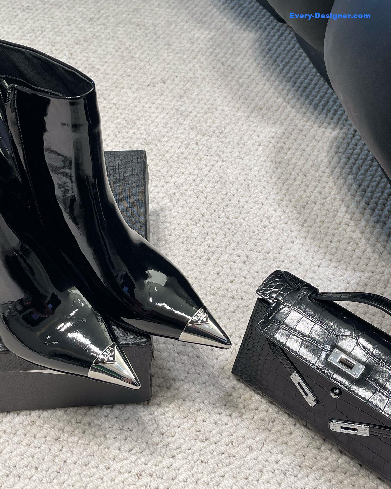 Pra*a autumn winter iron toe triangle logo ankle boots