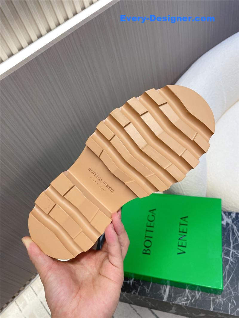 b0tt*ga Ven*ta couple’s biker boots