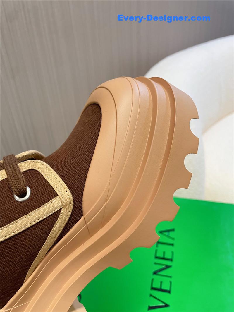 b0tt*ga Ven*ta couple’s biker boots