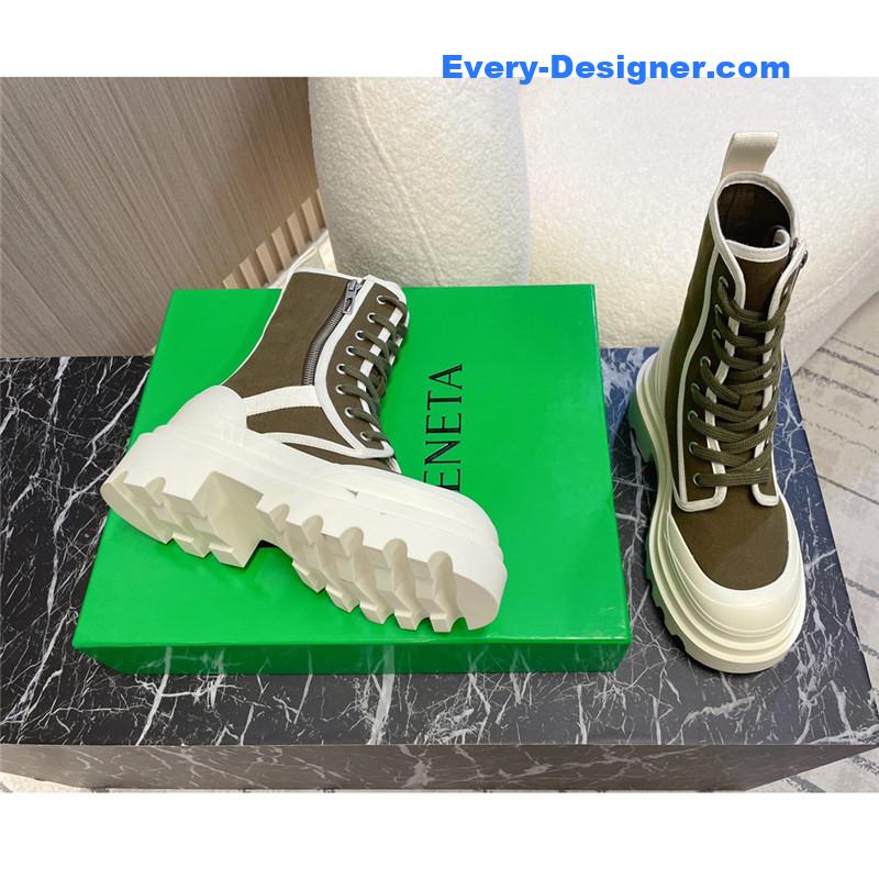 b0tt*ga Ven*ta couple’s biker boots