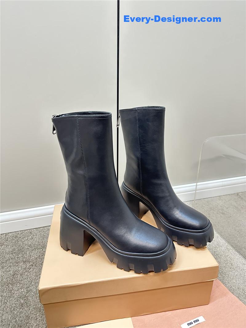 miumiu autumn and winter new middle boots