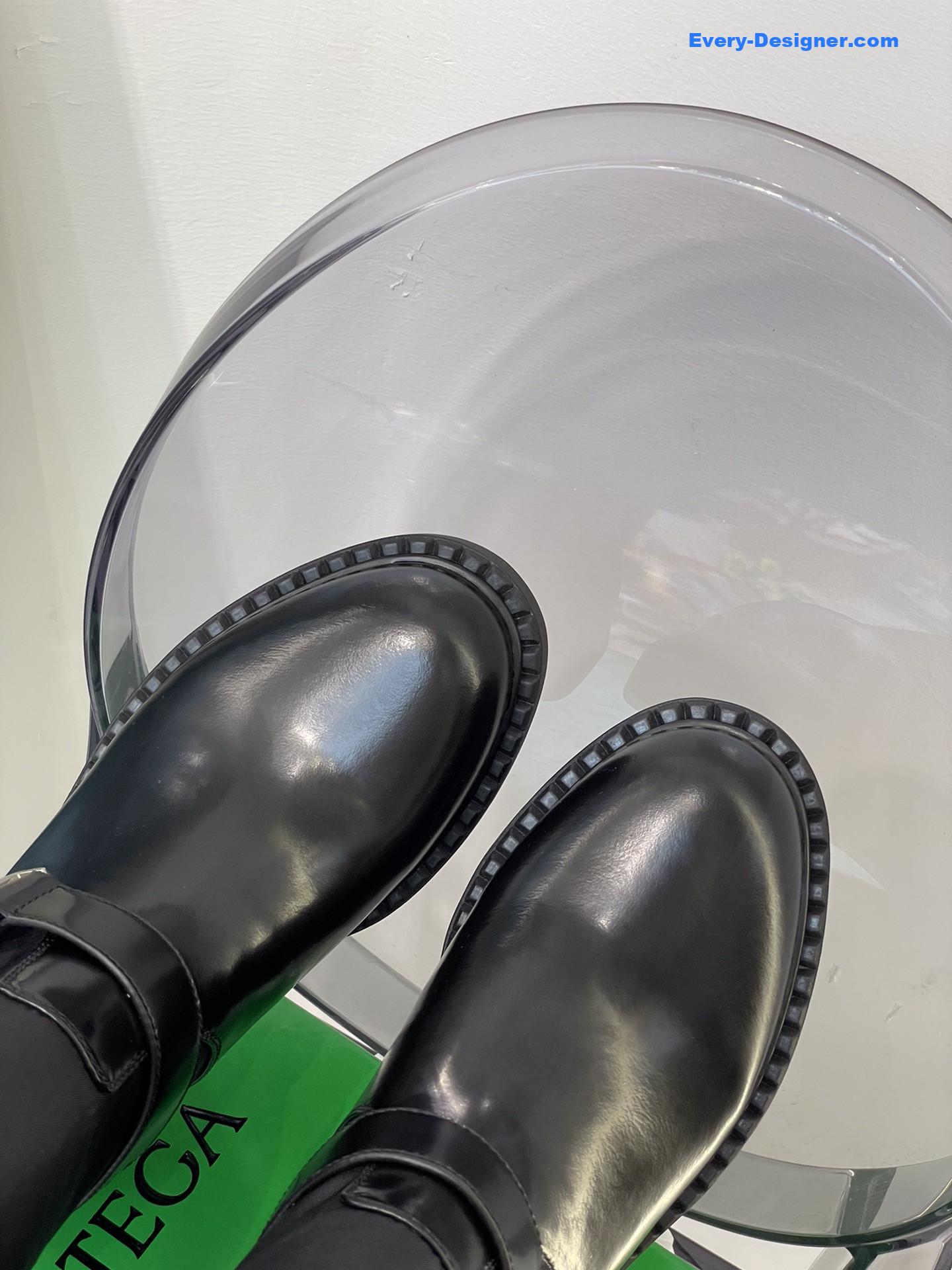 Pra*a new mid calf boots