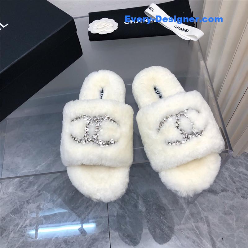 CC fur slippers