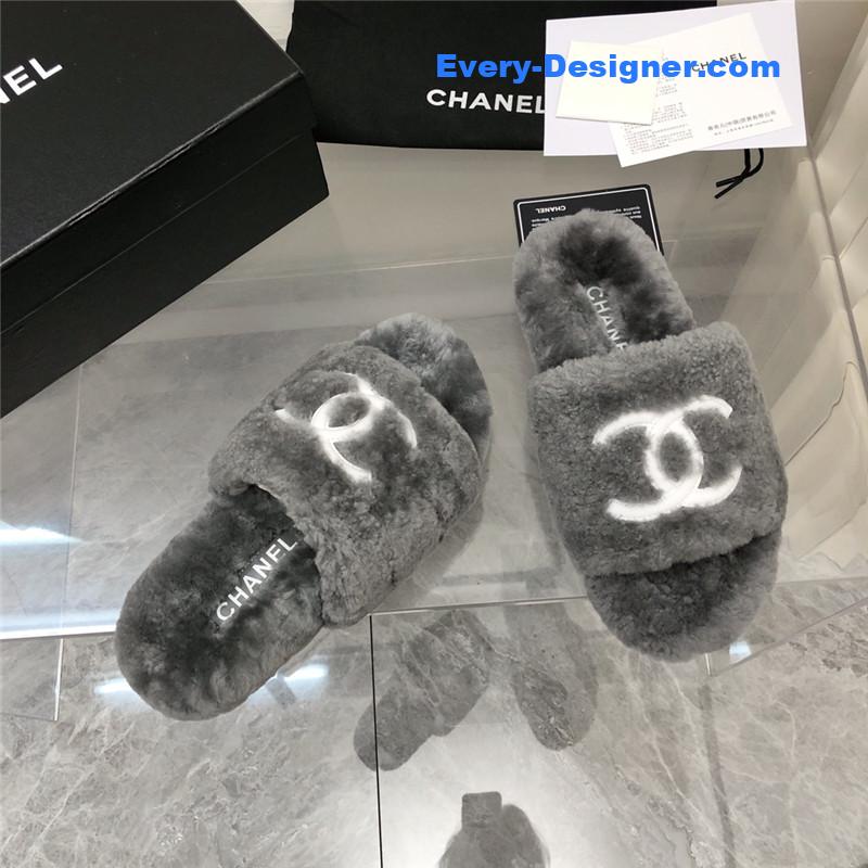 CC fur slippers