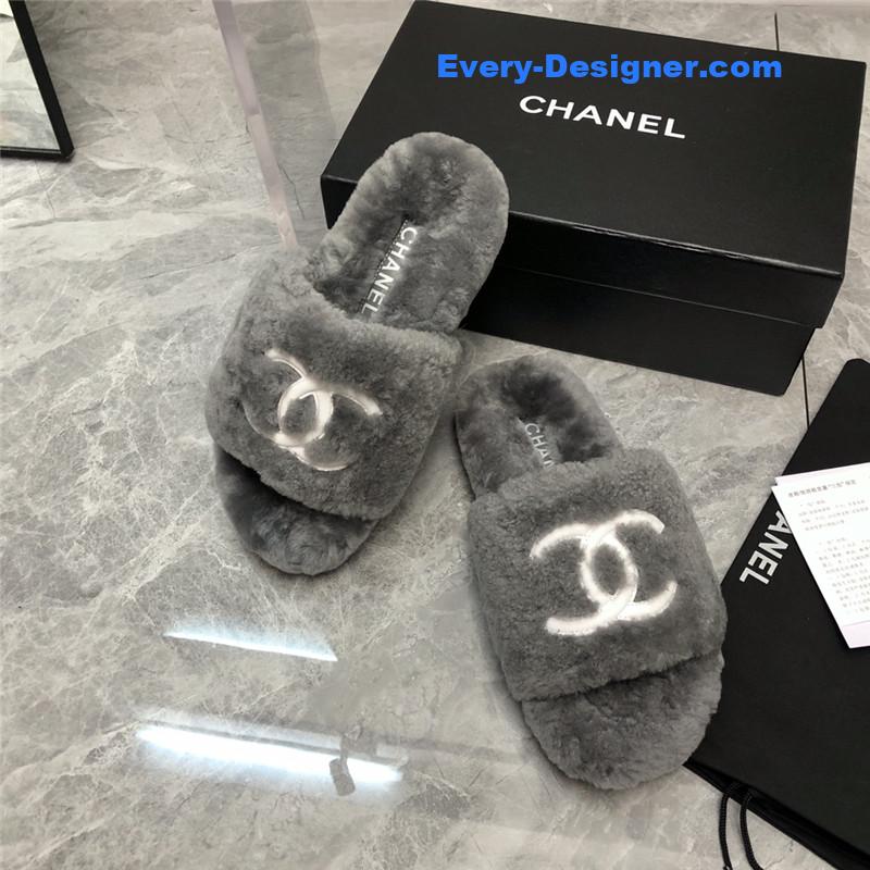 CC fur slippers