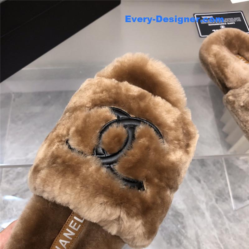 CC fur slippers