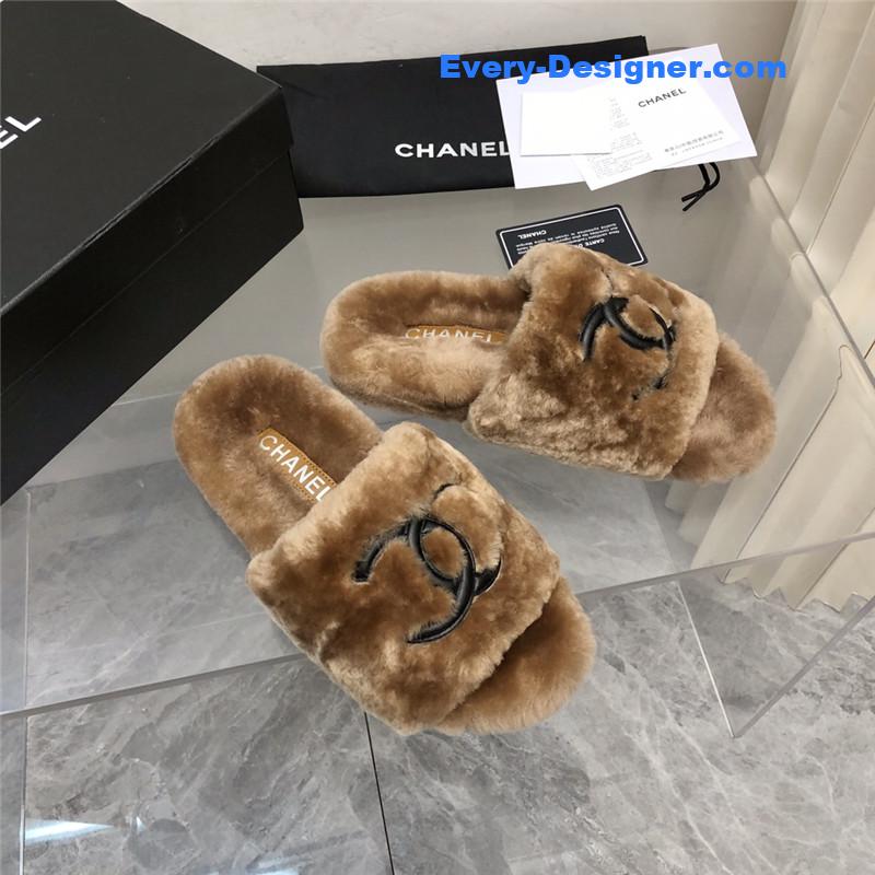 CC fur slippers