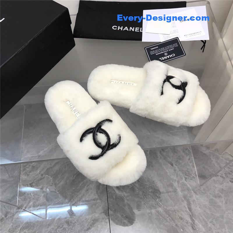 CC fur slippers