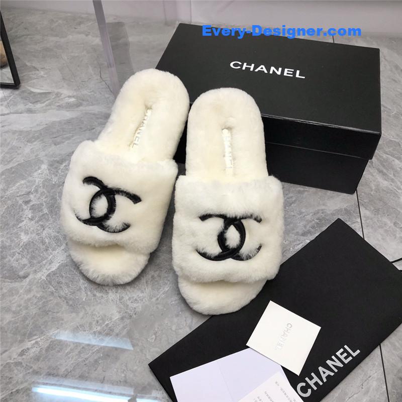 CC fur slippers