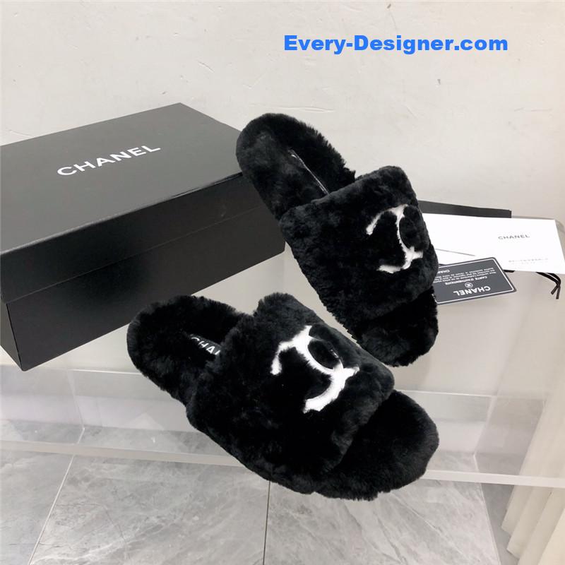 CC fur slippers