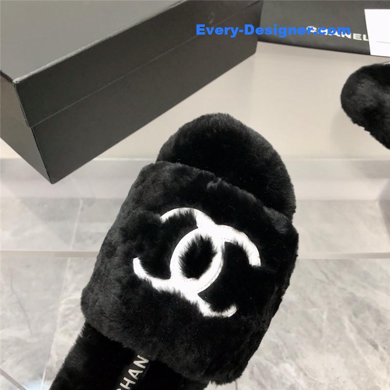 CC fur slippers