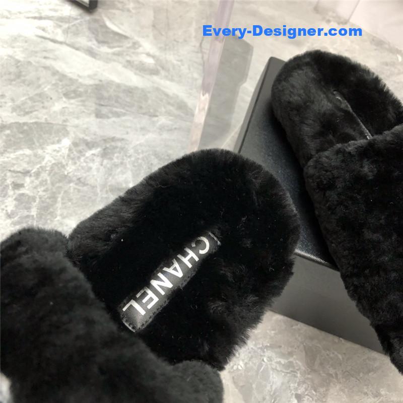 CC fur slippers