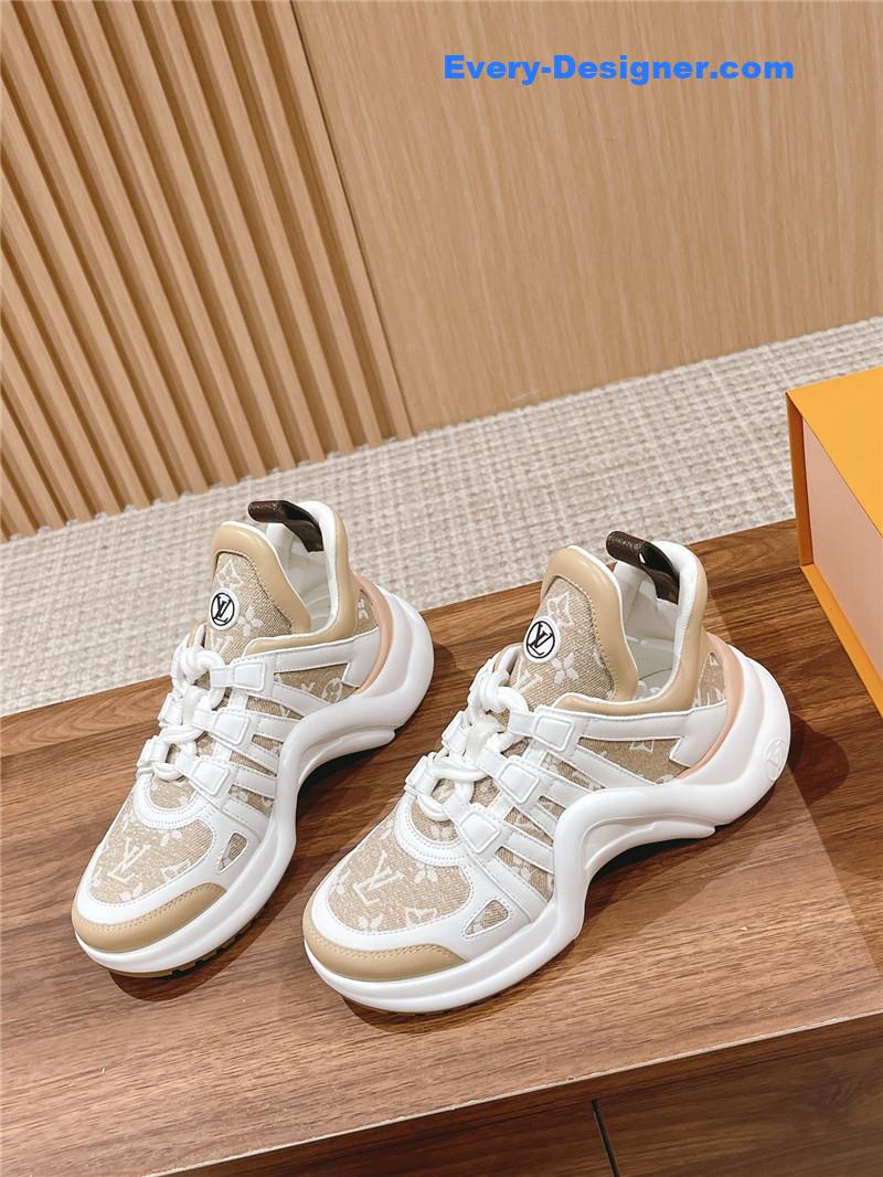 louis vuitton LV fashion trend casual sneakers