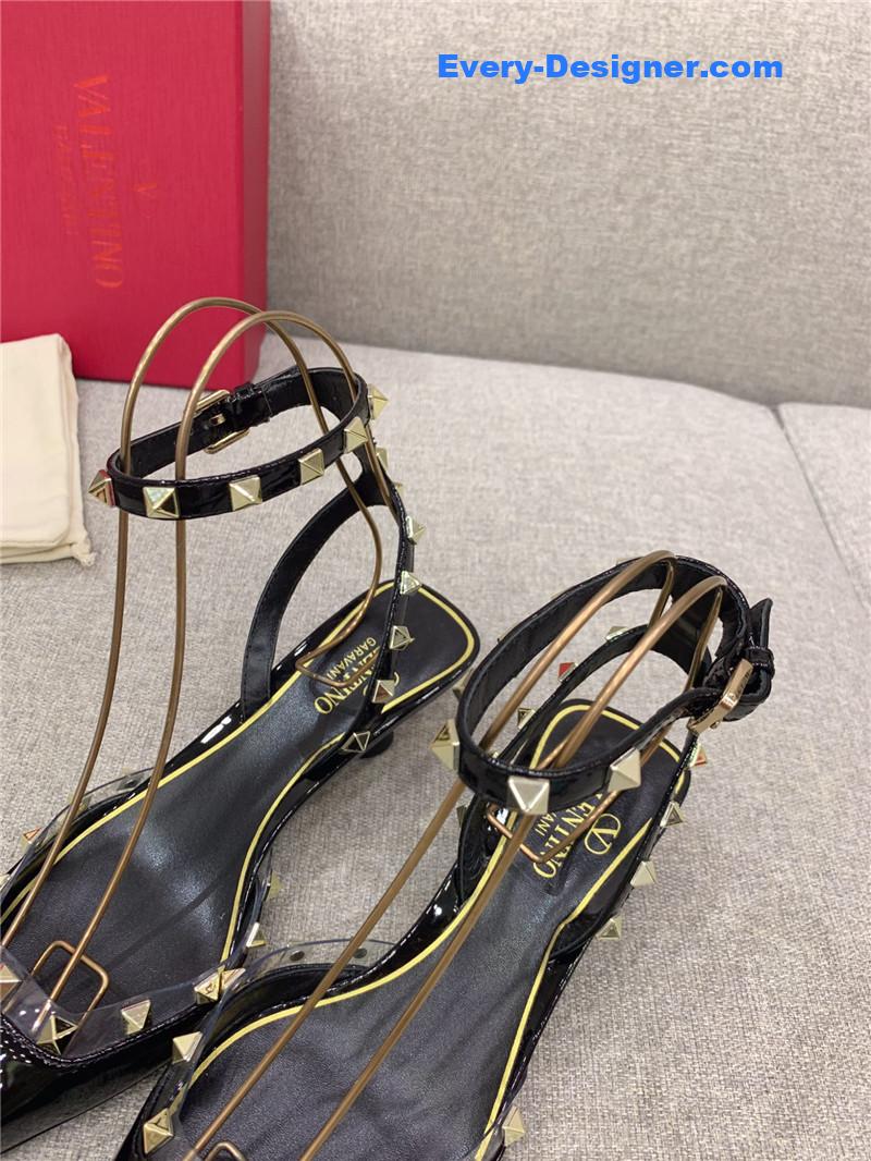 Va1e*ntin0 new rivet kitten heel sandals