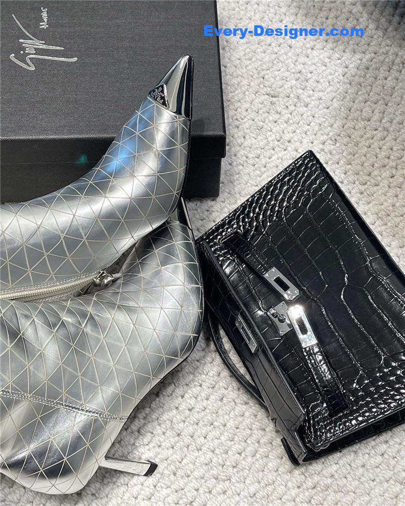 Pra*a catwalk catwalk series leather boots