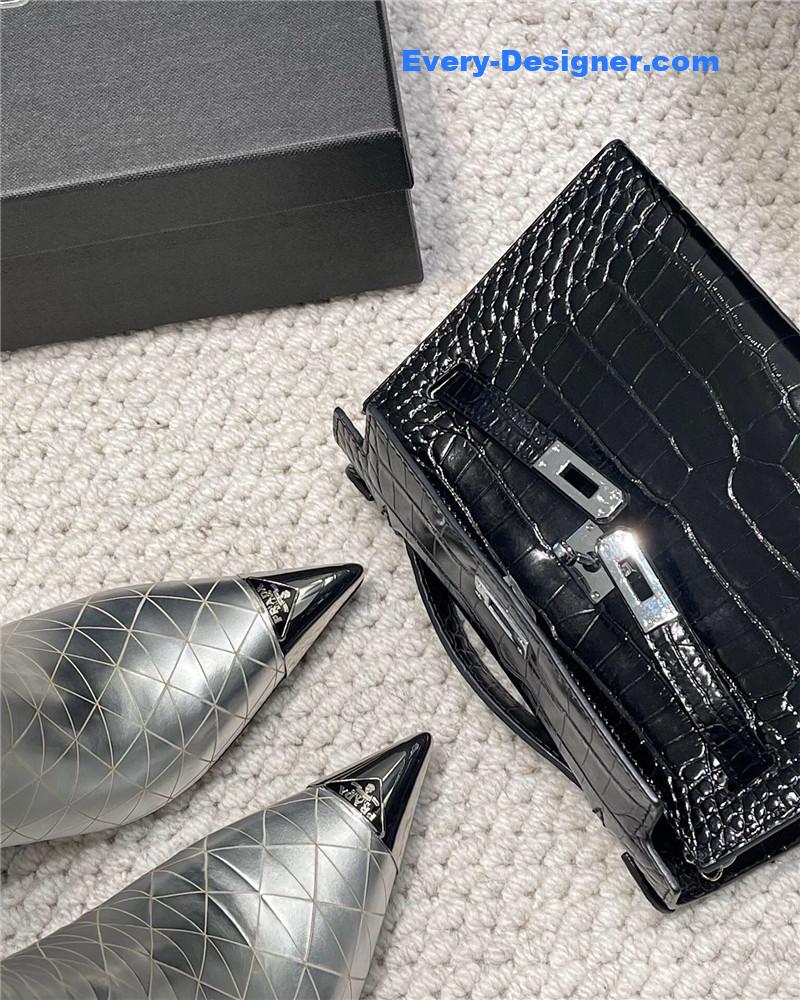 Pra*a catwalk catwalk series leather boots