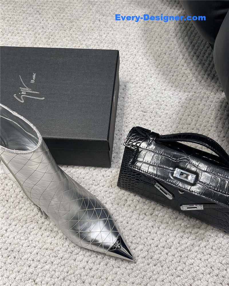 Pra*a catwalk catwalk series leather boots