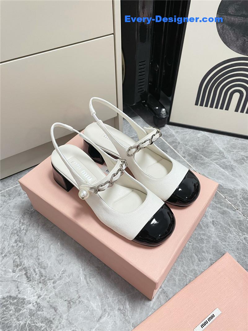 miumiu chunky heel chain pearl pearl Mary Jane shoes