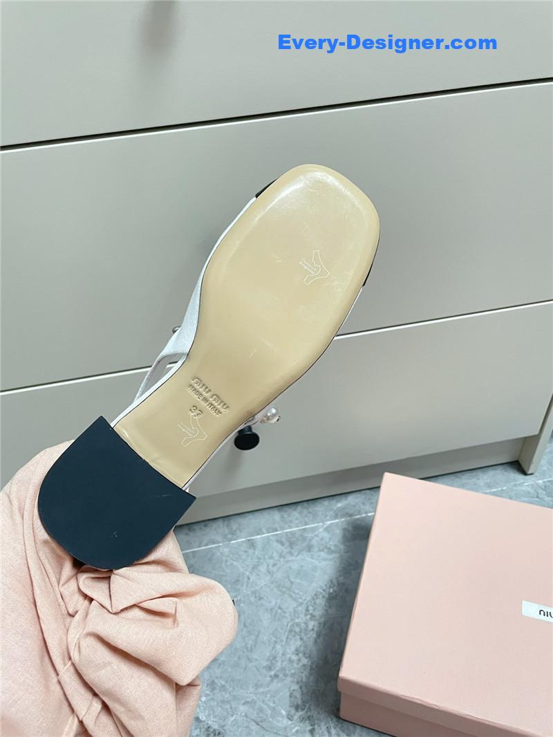 M1um1u chunky heel chain pearl pearl mary jane shoes