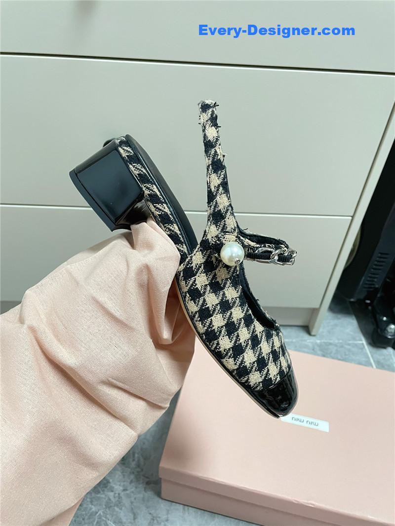 M1um1u chunky heel chain pearl pearl mary jane shoes