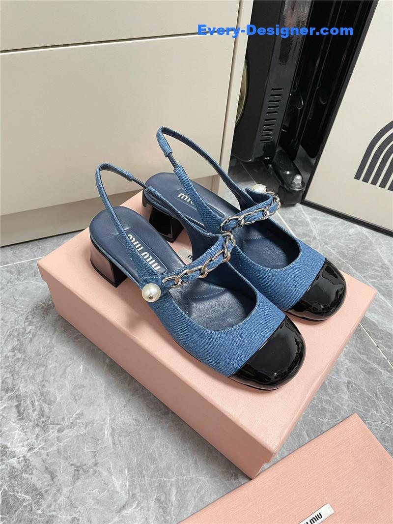 miumiu chunky heel chain pearl pearl Mary Jane shoes