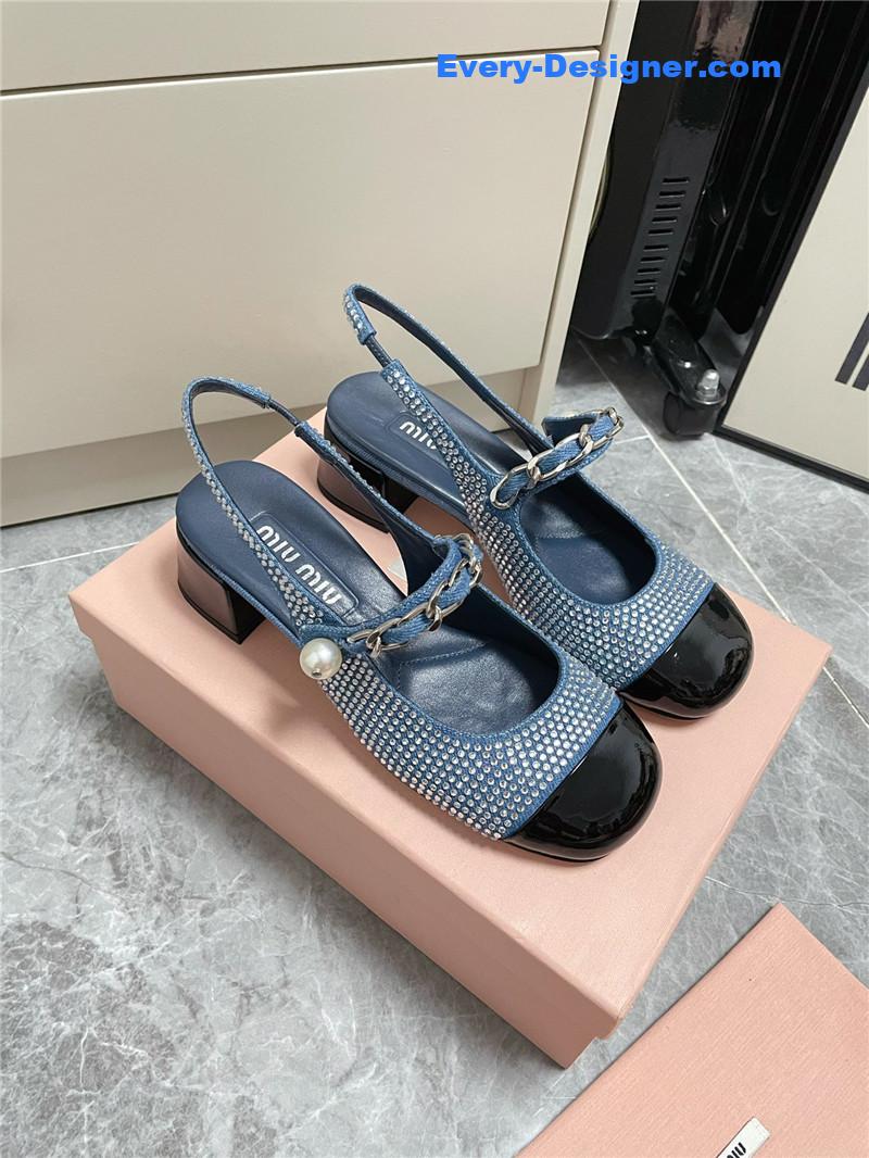 miumiu chunky heel chain pearl pearl Mary Jane shoes